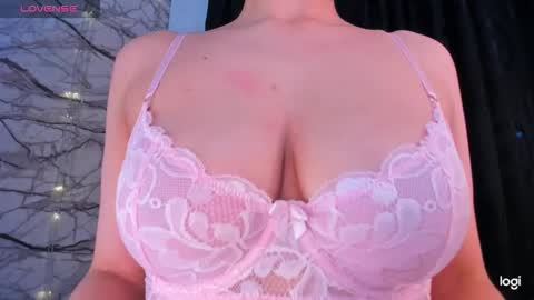 naty online show from October 12, 11:51 pm