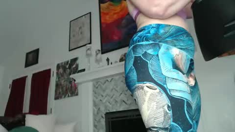 Aurora Willows online show from February 16, 12:43 pm