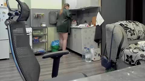 1LINDSEY1 online show from February 28, 5:48 pm