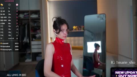 Marie online show from October 22, 6:13 pm