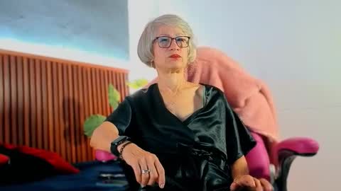 Miss Monserrate online show from February 4, 12:52 pm