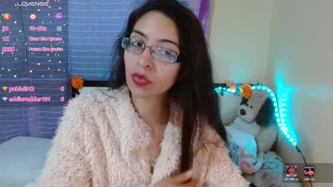 paola online show from December 17, 11:31 pm