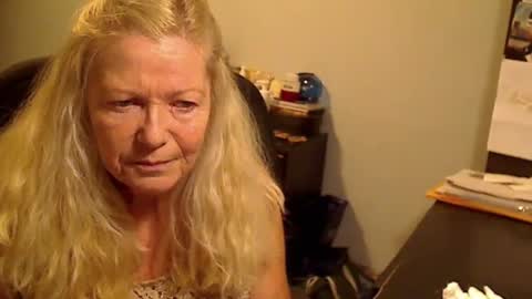 Susan online show from December 22, 2:17 am