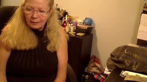 Susan online show from February 1, 2:47 am