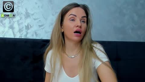 Ella online show from October 5, 8:58 pm