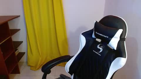 erika online show from October 5, 4:28 am