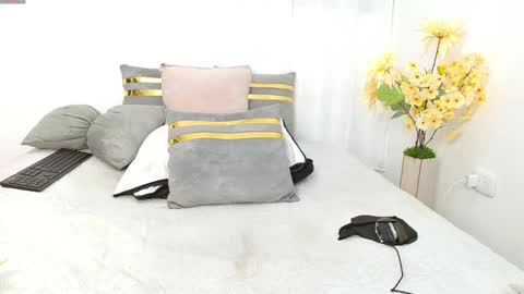 493ashlyfoxx online show from October 16, 2:36 am