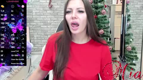 Mia my pvt is open and lovense is active online show from January 5, 10:32 am