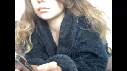 75sowet018 online show from October 22, 7:57 am