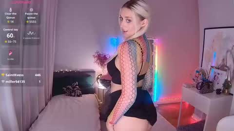 Loren Wood online show from September 20, 3:43 pm