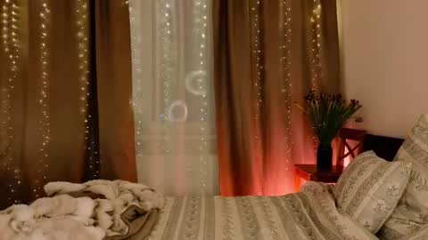 Willow online show from December 22, 9:07 pm