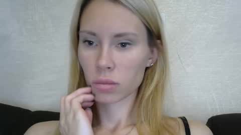 _alex1819 online show from October 16, 7:11 am