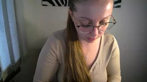 Anna online show from November 15, 11:11 am