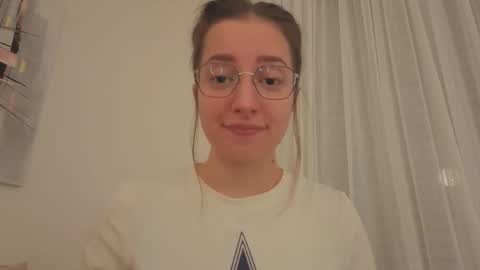 Anna online show from November 16, 9:59 pm