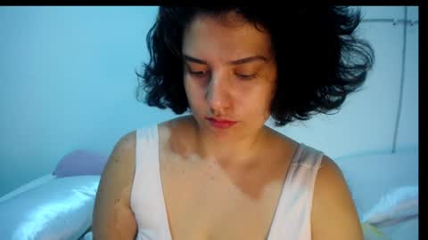 atenea online show from February 4, 1:06 pm