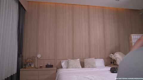 Arianna online show from December 4, 4:08 pm