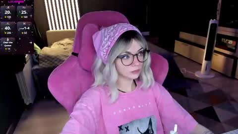 Olivia Subscribe to my Fansly -   online show from June 11, 11:01 pm