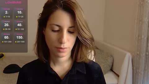 Laura online show from October 25, 2:14 pm