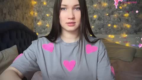 _chloe_miller_ online show from March 4, 8:27 pm