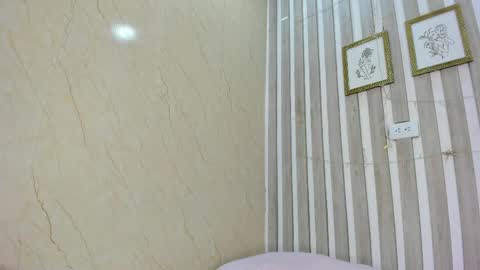 Chloe Collins online show from June 3, 11:11 am