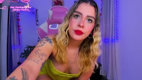  Chloe  online show from April 12, 5:10 am