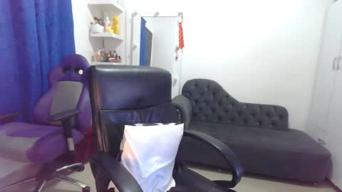 Katherine   Shedule  10pm -4 am  Colombia hour online show from January 21, 9:36 pm