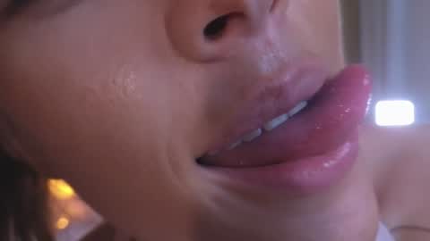 DemiDee online show from September 16, 1:57 am