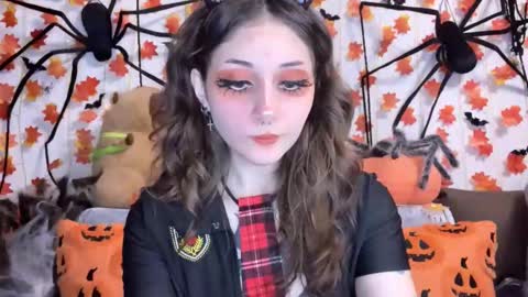 Kate online show from October 3, 4:56 pm