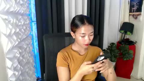 _ellen24 online show from December 16, 3:07 pm