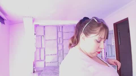 Emily  online show from January 9, 6:01 pm