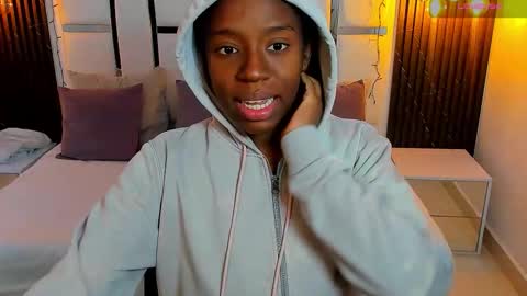 Emma online show from December 15, 2:00 pm