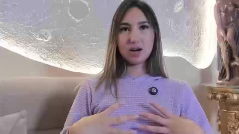 _emmawalka online show from September 23, 10:30 pm