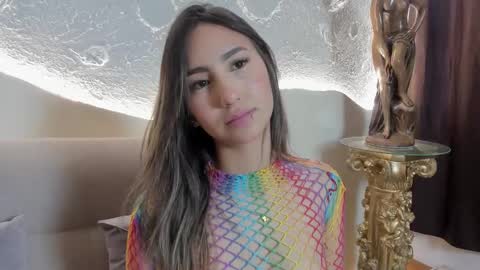 _emmawalka online show from November 15, 3:35 pm