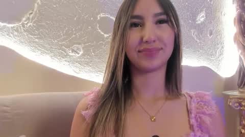 _emmawalka online show from October 9, 9:41 pm