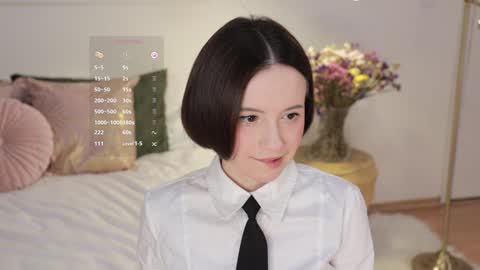 Essie  online show from December 11, 9:55 pm