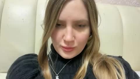  Flora  online show from January 14, 10:26 pm