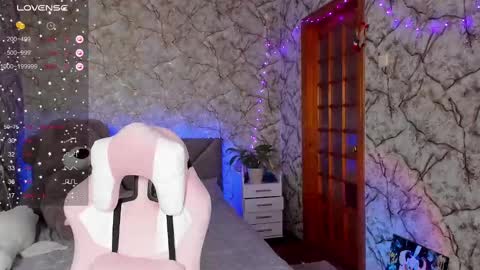 Kate online show from February 12, 1:49 pm