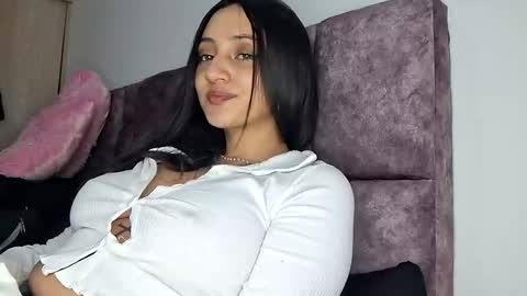 Gabby online show from November 16, 7:58 pm