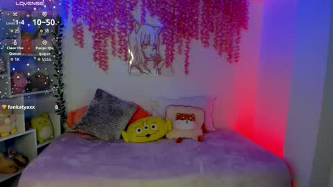 Hanna Botero online show from November 26, 6:42 pm