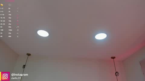 Darlis  online show from November 1, 6:45 pm