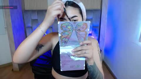 Mia online show from October 29, 2:42 pm