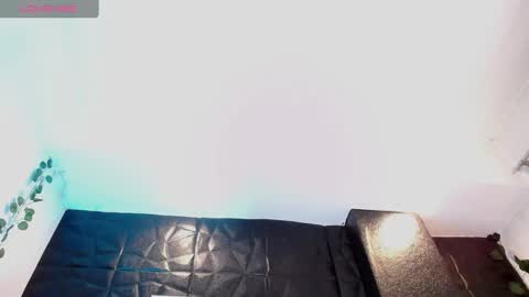 Mia online show from January 10, 2:23 pm