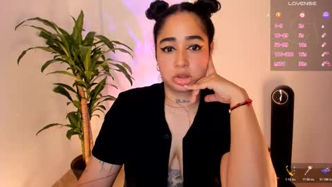     online show from December 3, 11:40 pm