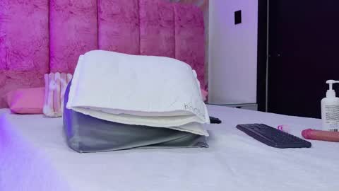 Kendall online show from February 28, 12:48 pm