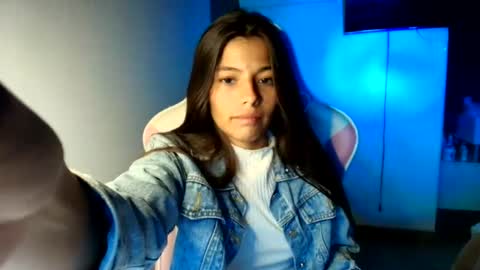 khloe sweet online show from June 2, 11:50 pm