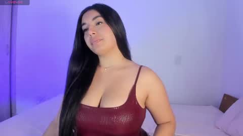 _kimtorres_1 online show from July 6, 3:03 pm