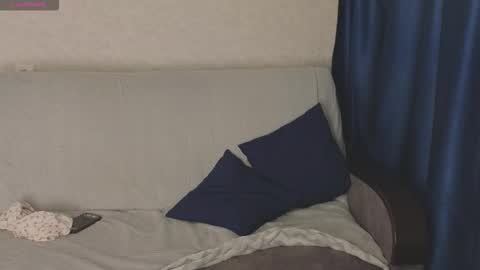 Molly   online show from October 14, 7:16 pm