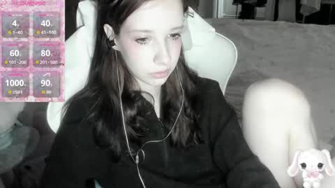  kuro  online show from April 6, 7:09 am