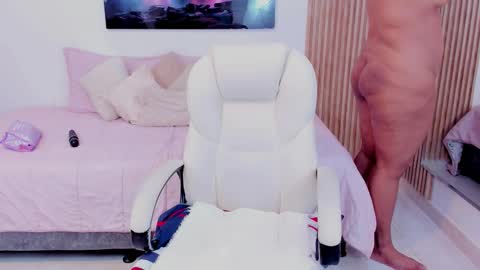 NAILHA SAJANI  online show from November 18, 7:15 pm