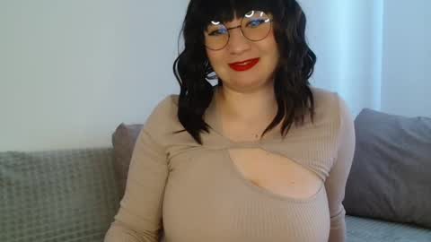 _lalilu_ online show from February 4, 11:38 am